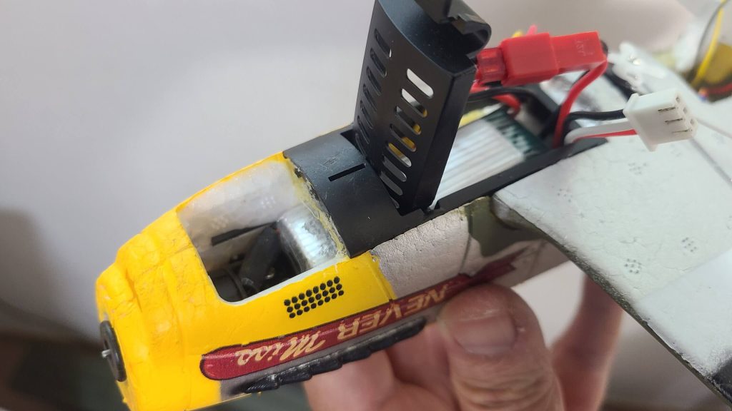 600mAh 2s LiPo in Volantex Mustang